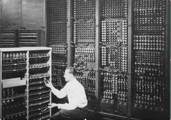 世界上第一台电脑 诞生于1946年(图2)