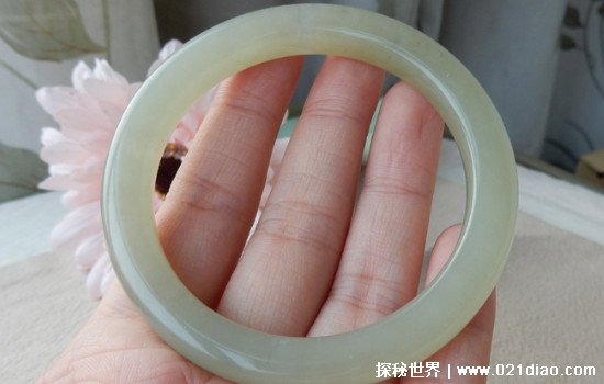 怎么判断玉已经戴活了看光泽手感纹路透明度玉带活了图片