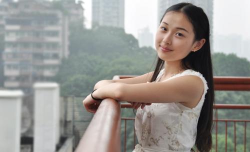 重庆最美女孩什么梗,利用人们好奇心整蛊(附吓人原版视频) - 未解之谜