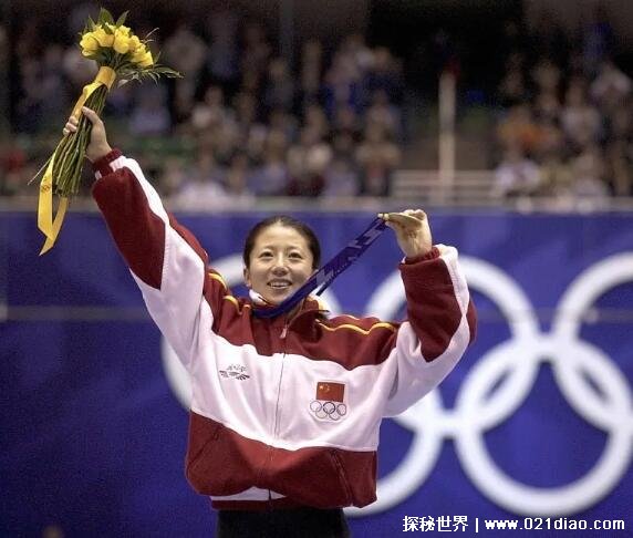 第一枚冬奥会金牌中国选手是谁，杨扬(2002年获得短道速滑冠军)
