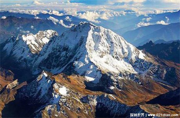 世界最长的山脉，安第斯山脉(长8900余千米)