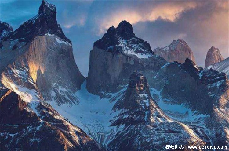 世界最长的山脉，安第斯山脉(长8900余千米)