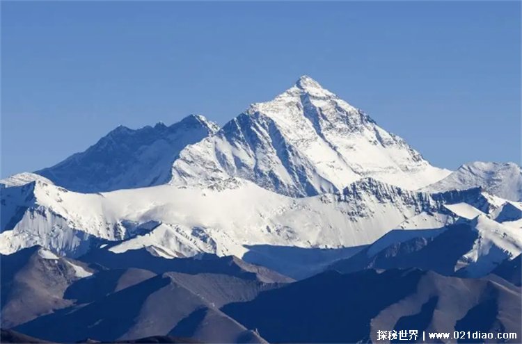 世界空气最稀薄之地，珠穆朗玛峰(世界最高峰)